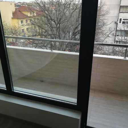 Lovely 3-Bedroom Apartment For 7 Ppl At The Centre Varna Exteriör bild