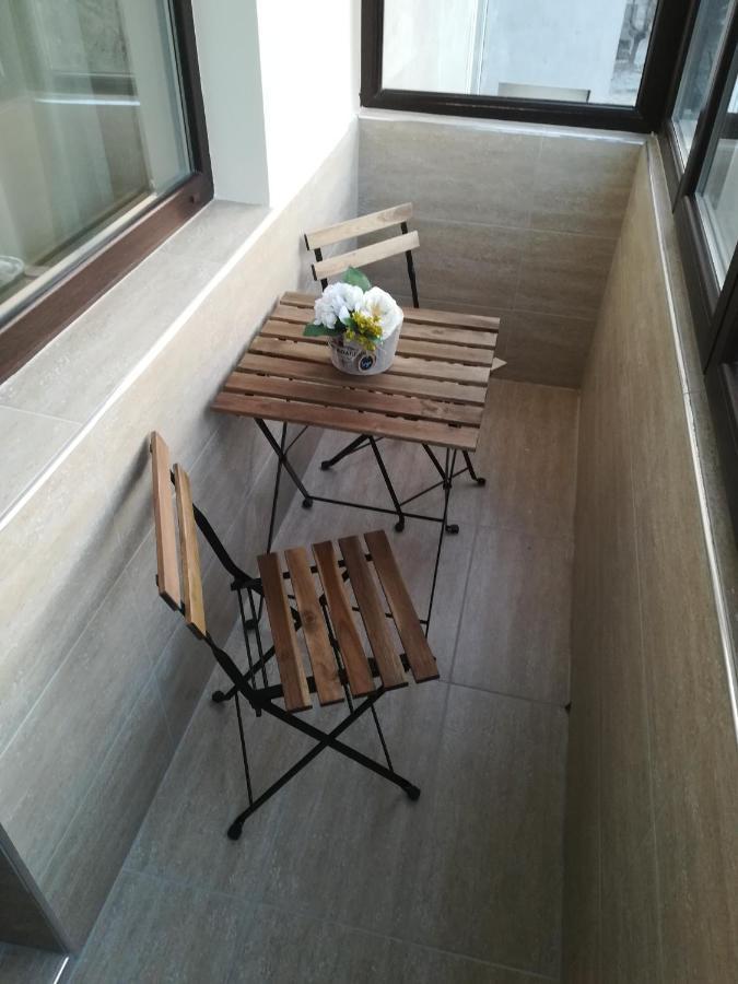 Lovely 3-Bedroom Apartment For 7 Ppl At The Centre Varna Exteriör bild